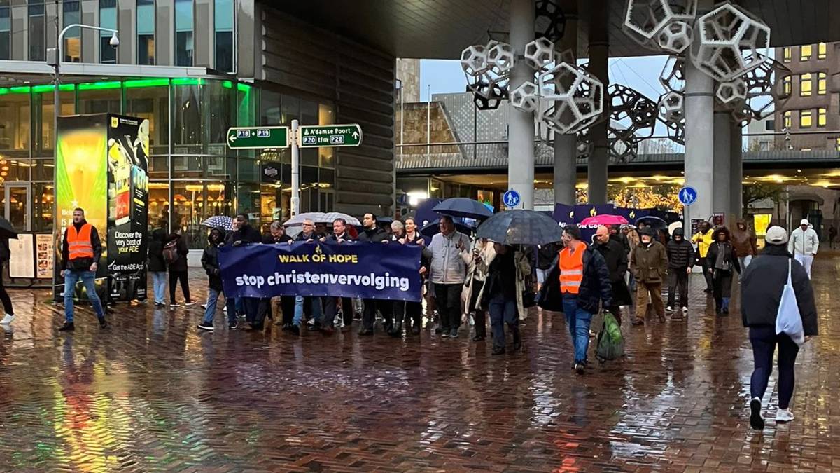 Meer dan 388 miljoen christenen wereldwijd hebben te maken met vervolging vanwege hun geloof. Op zaterdag 26 september komen Nederlandse christenen in Utrecht samen om hen door een stille tocht een stem te geven: de Walk of Hope.