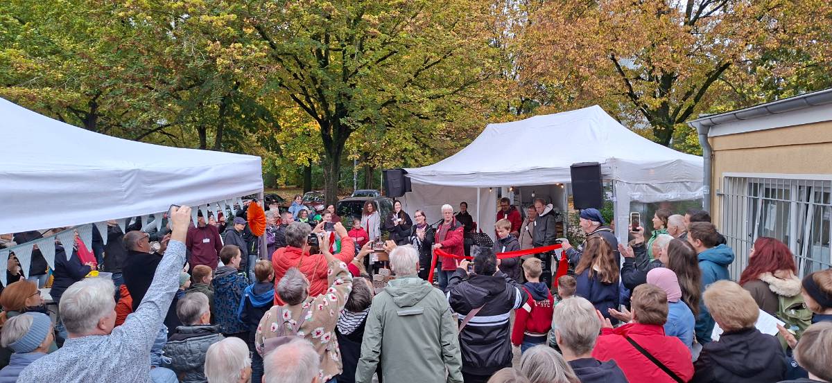 Opening ontmoetingscentrum