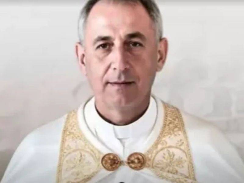 Priester