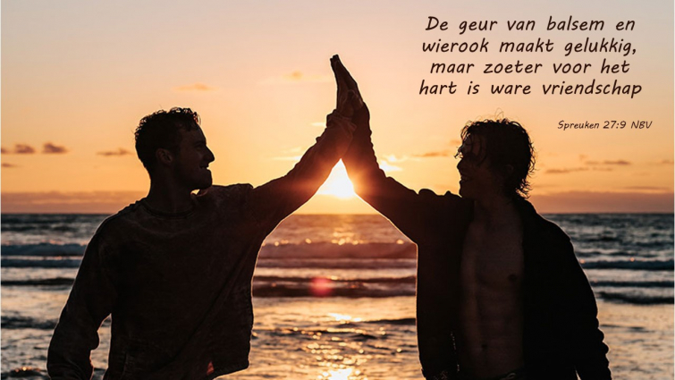 De Bijbel adviseert om energie te steken in je vriendschappen - Cvandaag.nl