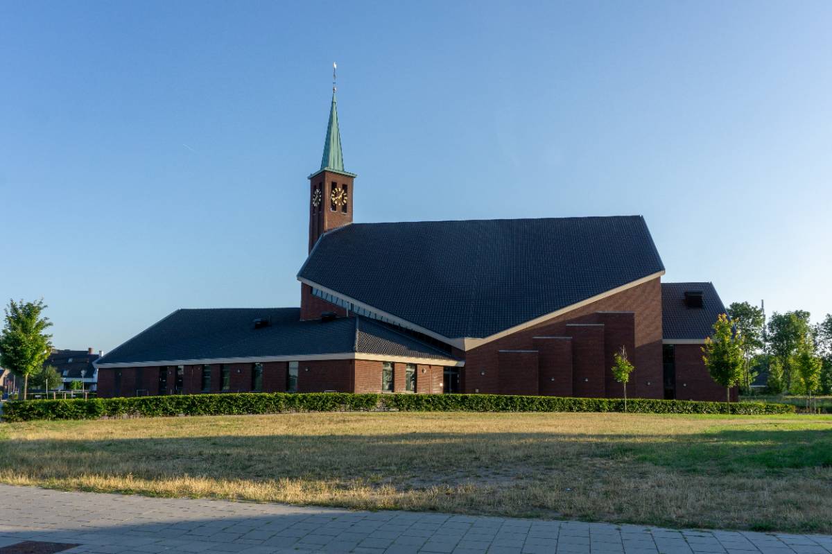 Hersteld hervormde kerk Genemuiden Hersteld hervormde kerk Genemuiden