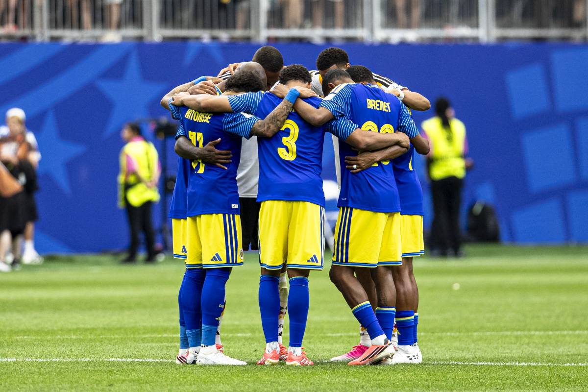 Internationals Duitsland en Curaçao bidden na afloop WK-wedstrijd