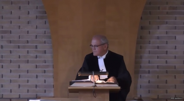 'Familieleden willen zondag naar een 'betere' dominee luisteren