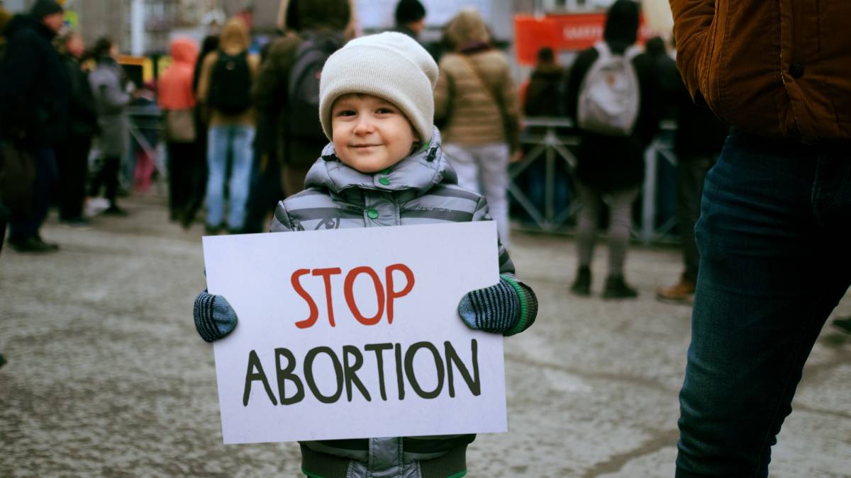 Kind protesteert tegen abortus