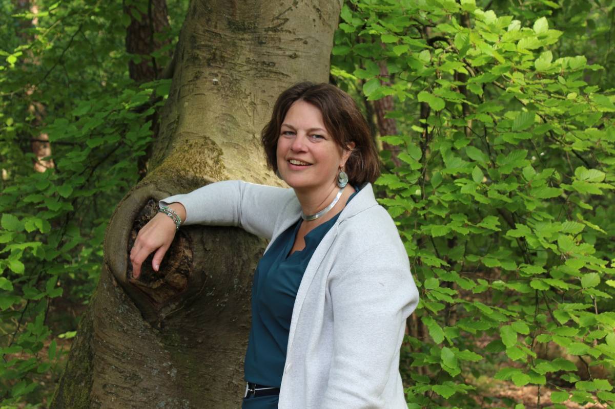 Annelies Bos