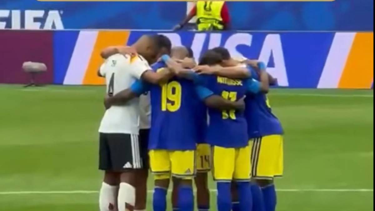 Internationals Duitsland en Curaçao bidden na afloop WK-wedstrijd