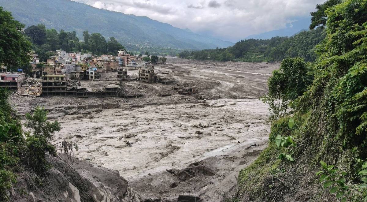 zware overstromingen Nepal