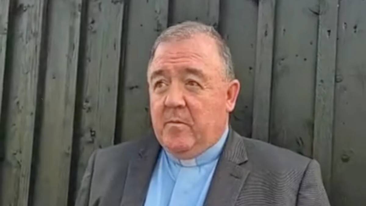 Priester Edward Gallagher