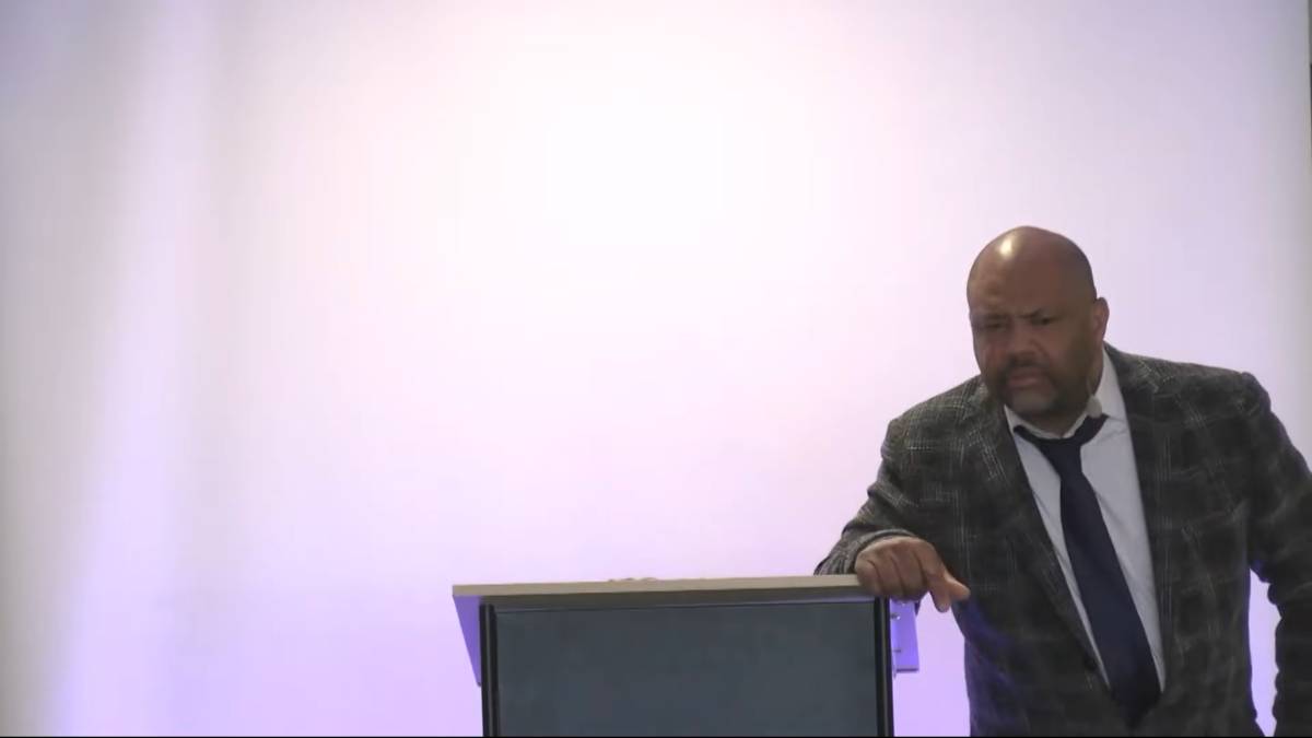 Voorganger Jurgen Tholel